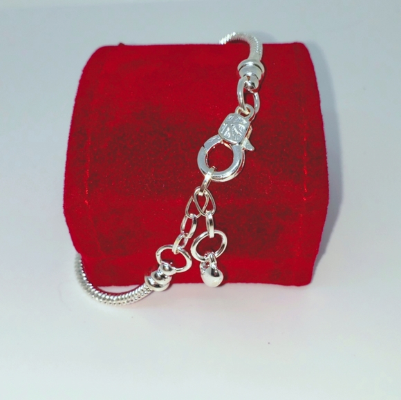 Charm Bracelet - Picture 3 of 3